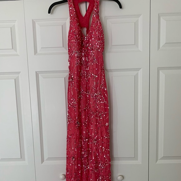 Cache Prom Dress - Picture 1 of 4